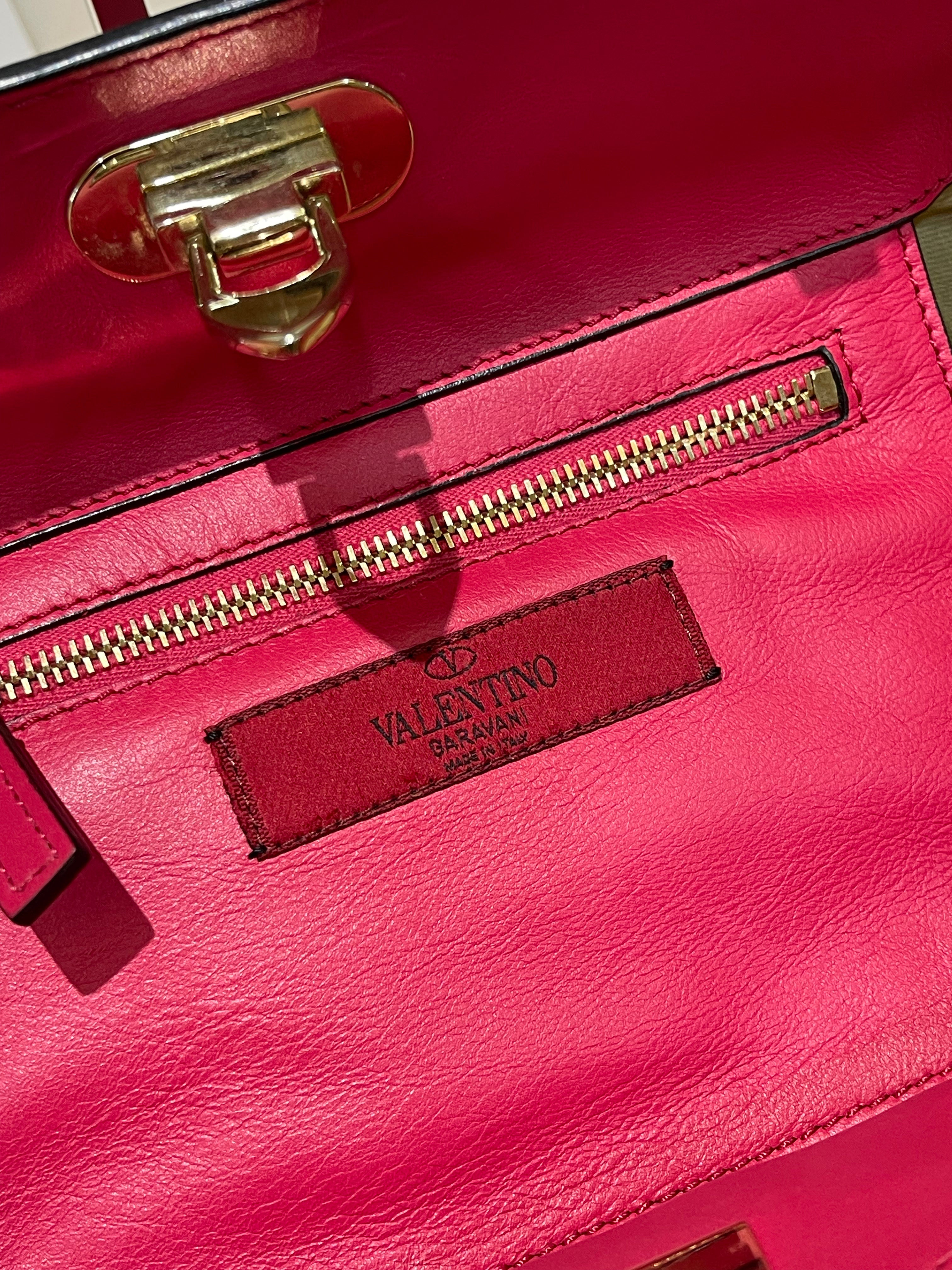 Valentino Rockstud Fuchsia Pink