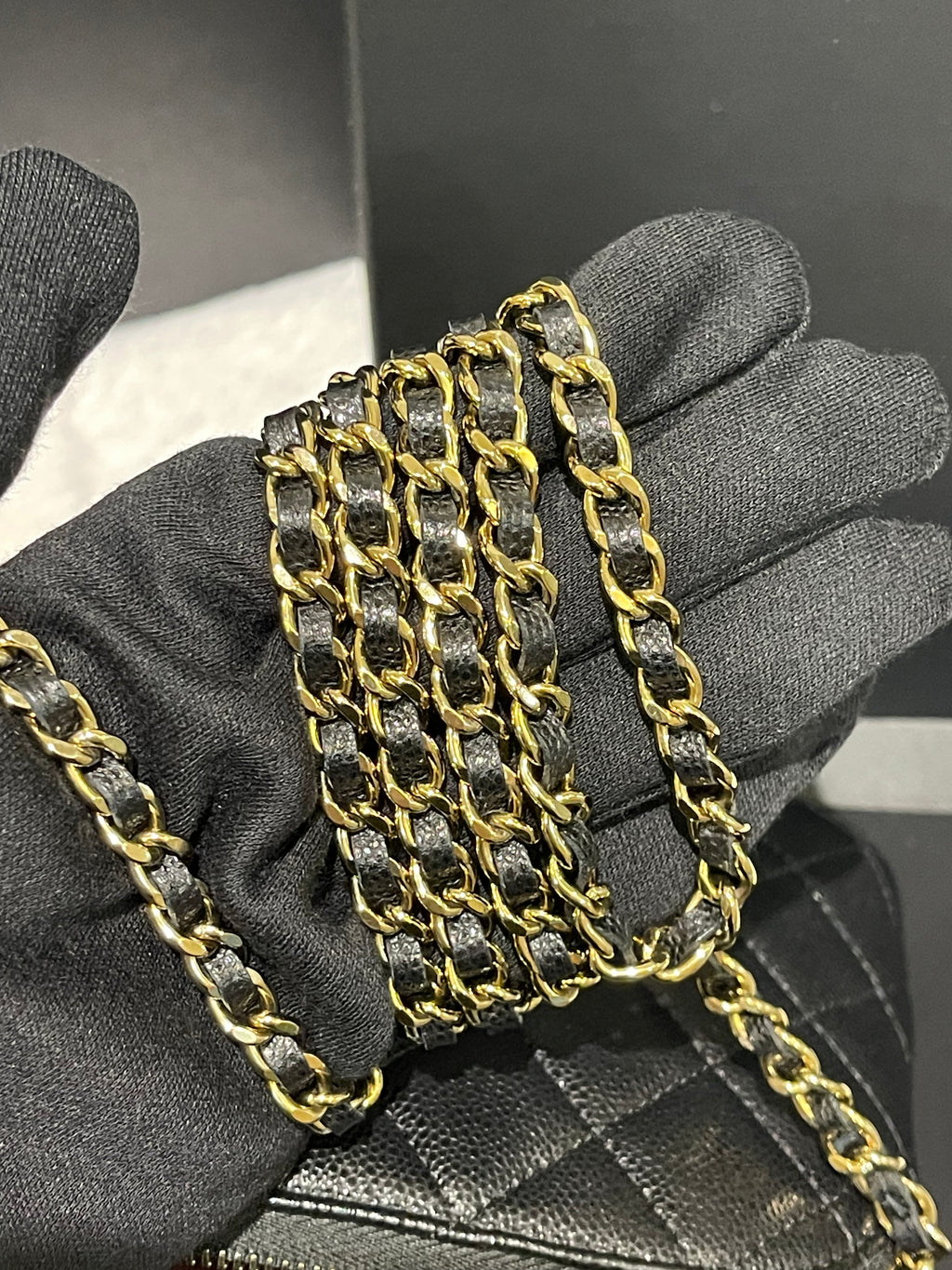 Chanel small clutch black chain caviar (2024)