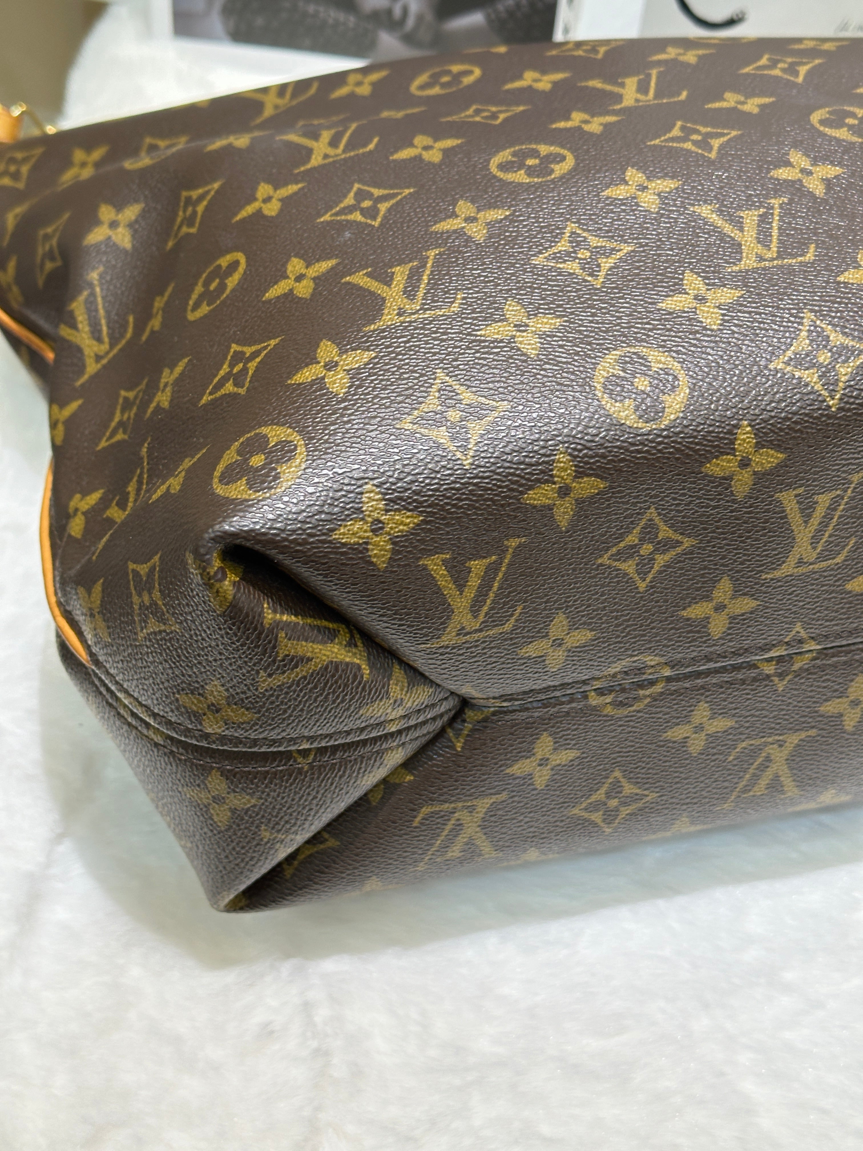 LV Sully MM monogram