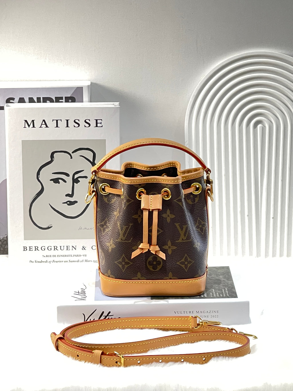 LV nano noe (microchip)