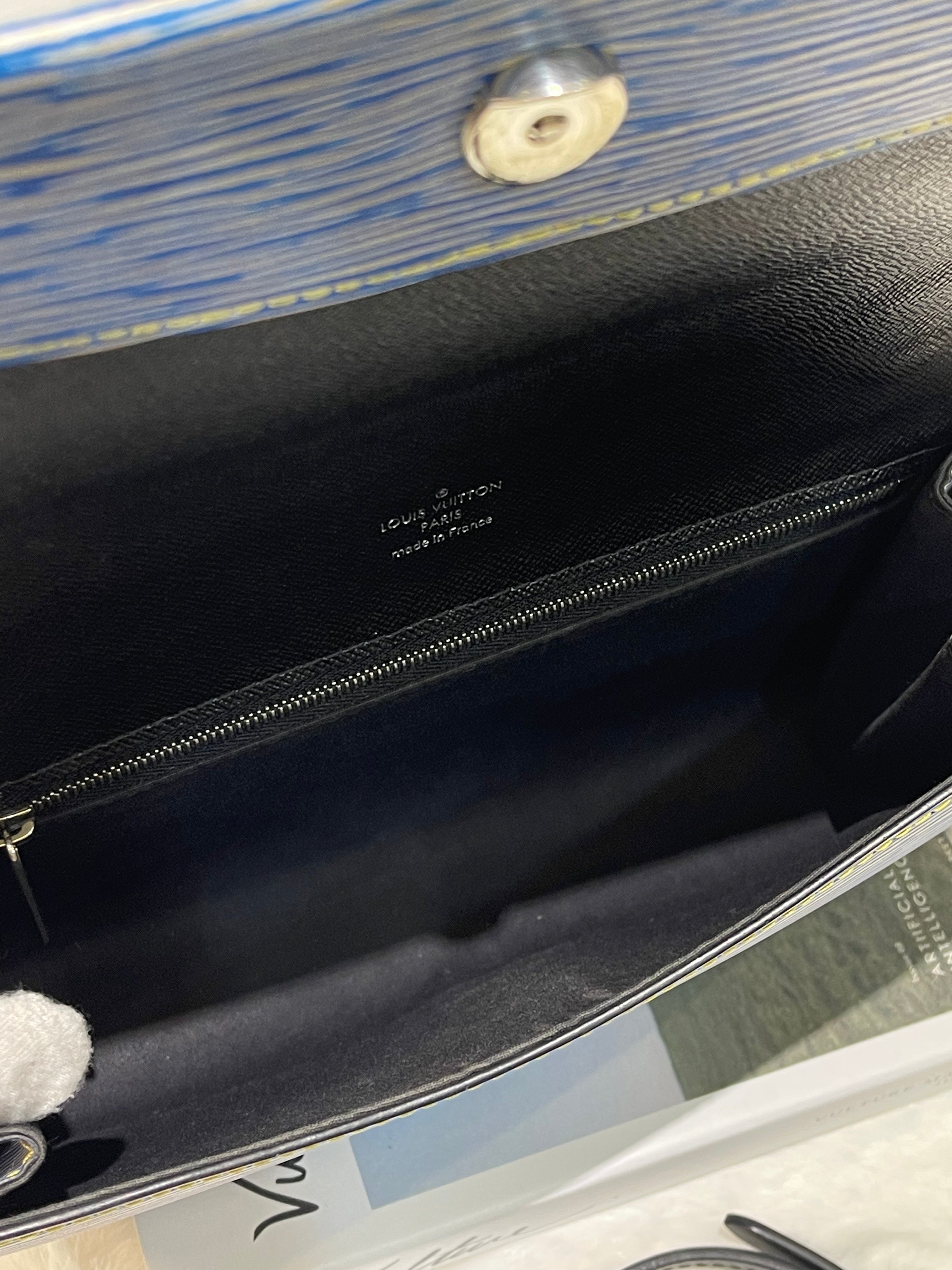 LV Clery Pochette Epi Leather