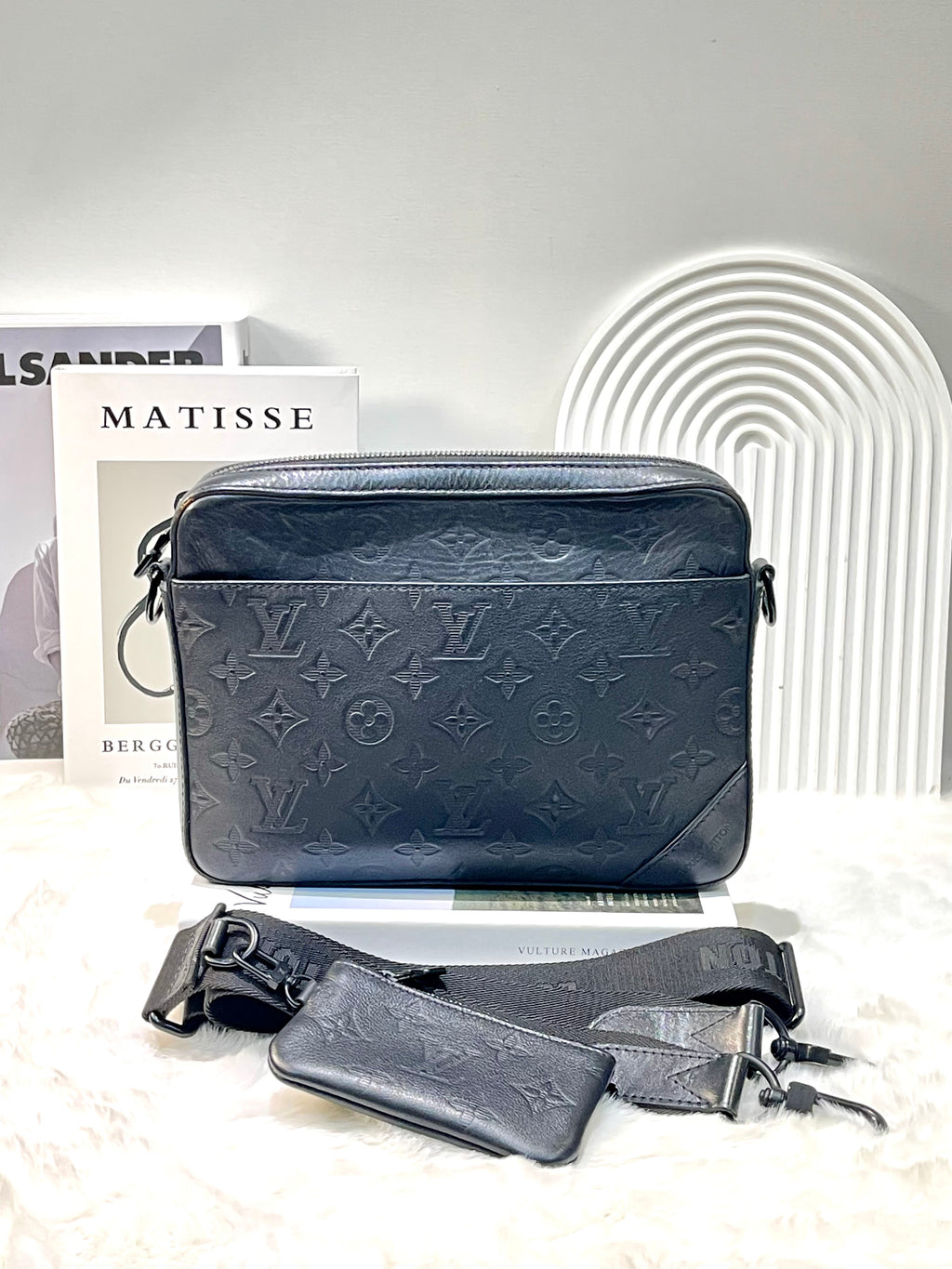 LV Messenger Bag Duo Shadow