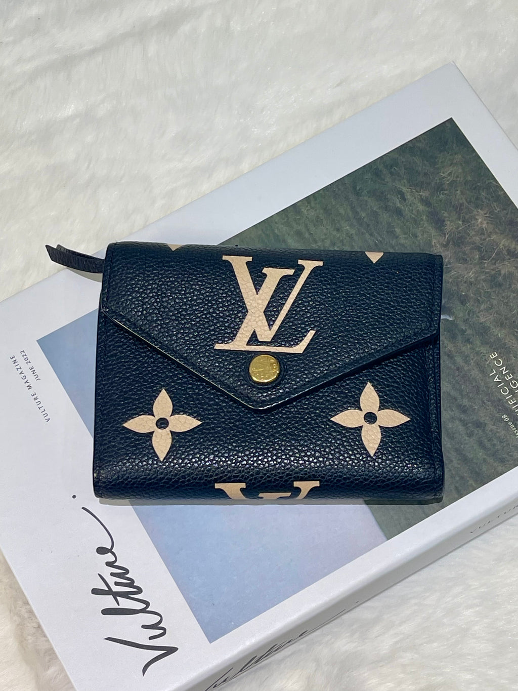 LV Victorine Wallet (microchip)