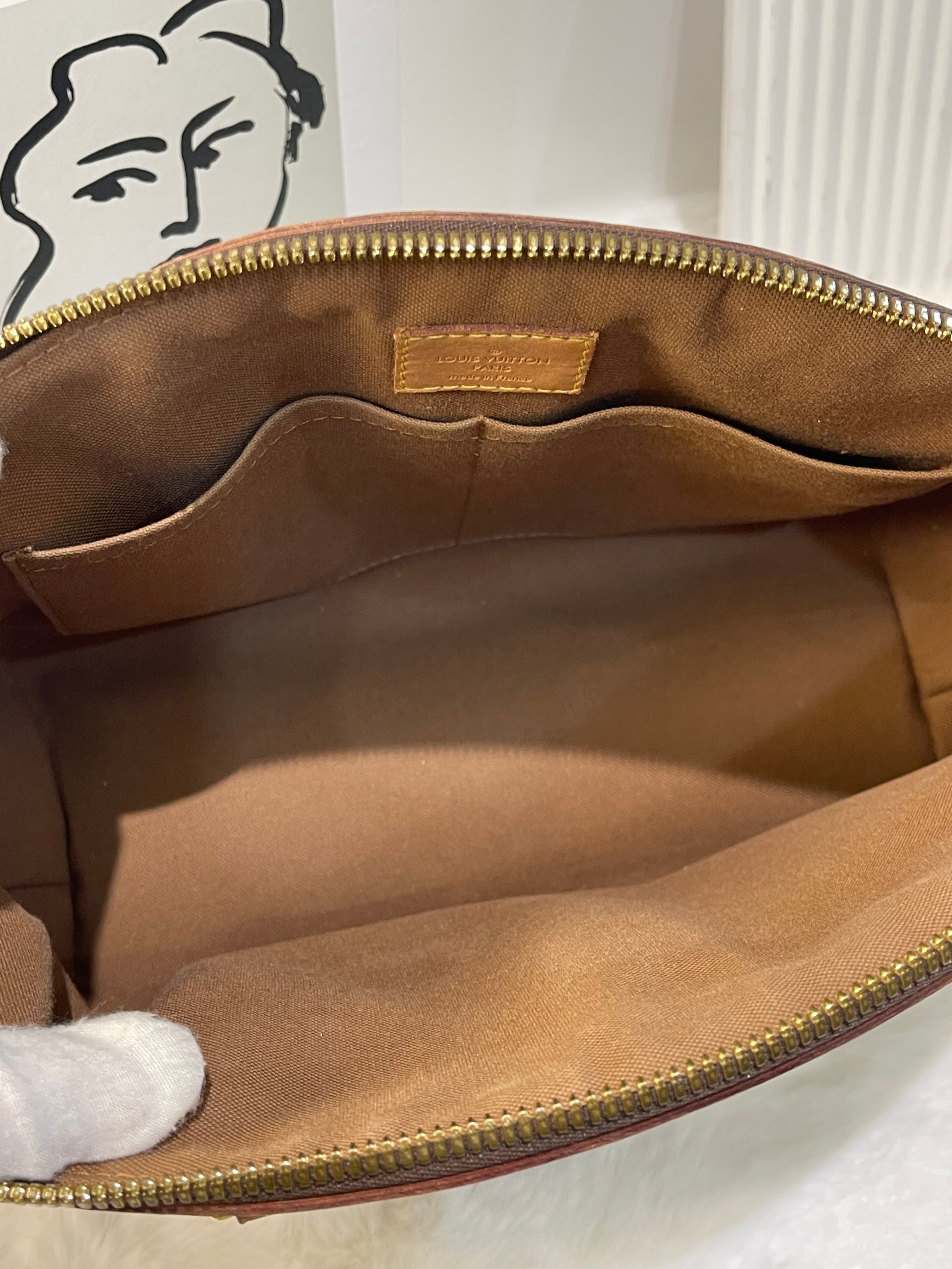 LV Tivoli PM monogram