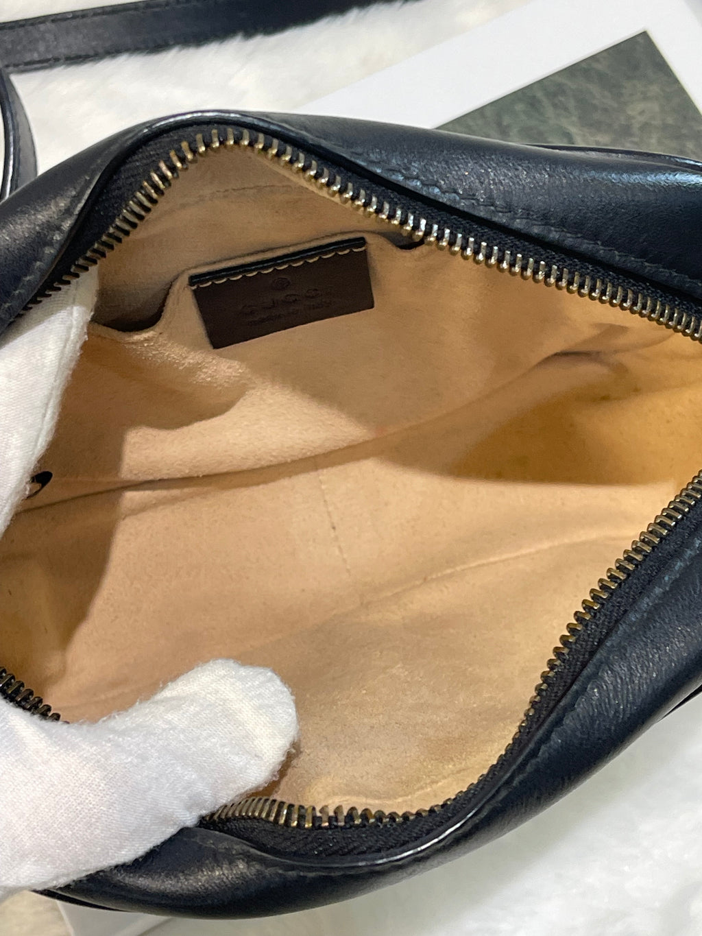 Gucci GG Marmont Small Camera Bag