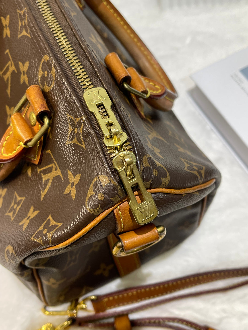 LV Speedy 25 Monogram